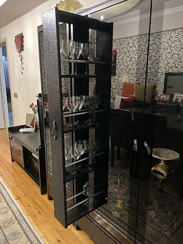 Şüşəli dolab vitrini, İşlənmiş, Ünvandan götürmə - şəkil 4