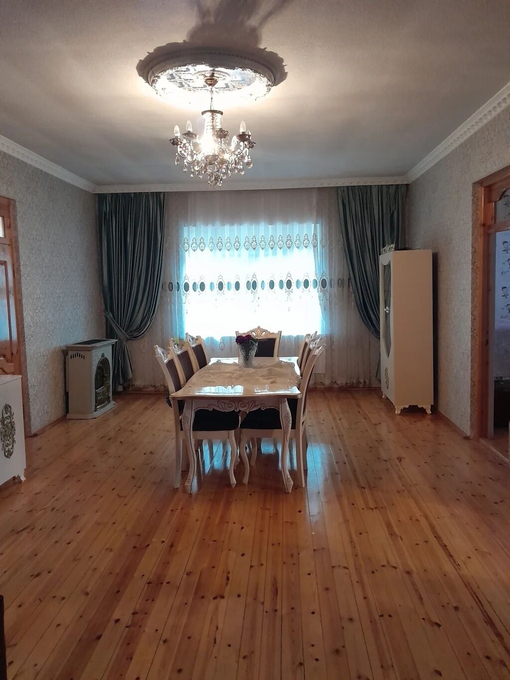 3 otaqlı, Yeni tikili, 400 kv. m