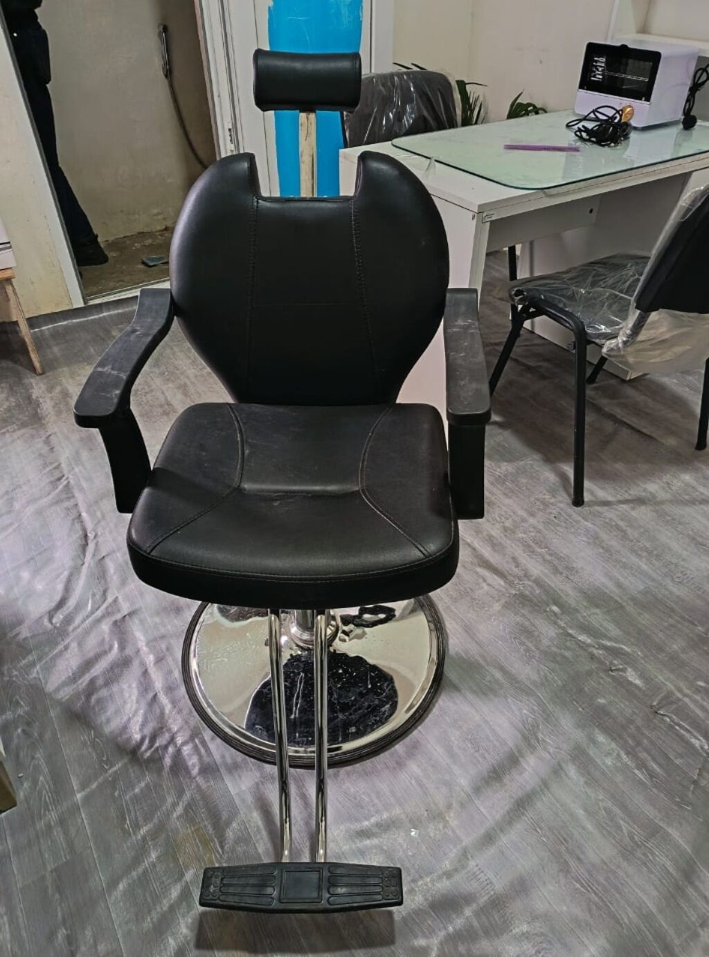 Berberxana ucun kreslo Qiymet 200azn Ünvan Hövsan Z90👨‍💻1661