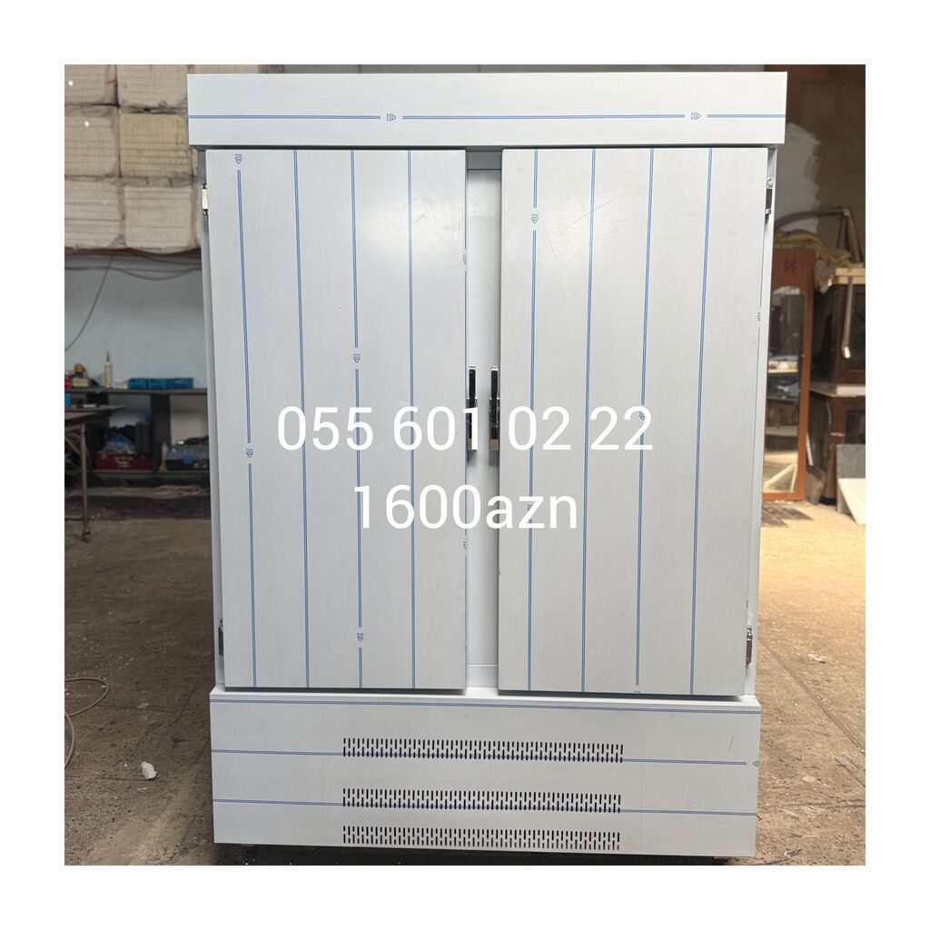 Sürgülü qapılı soyuducu vitrin - Ön hissədə iki ədəd sürüşən qapı –