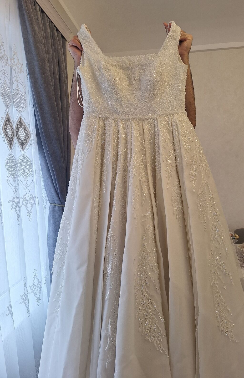 Ağ rəngli gəlinlik paltarı "Cemal Yılmaz Fashion" mağazasından alınıb