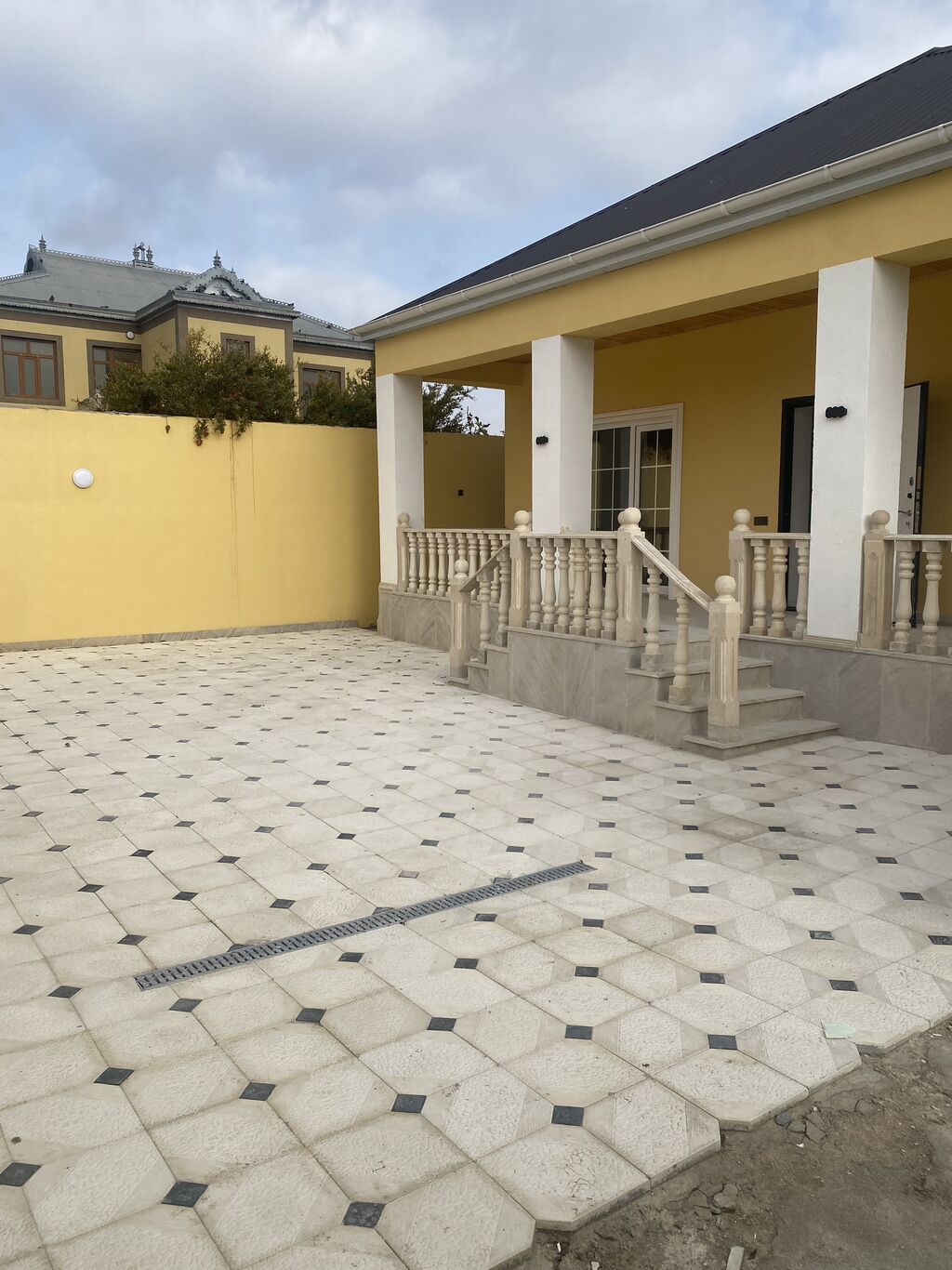 Hövsan qəs. 3 otaqlı, 120 kv. m, Kredit yoxdur, Yeni təmirli