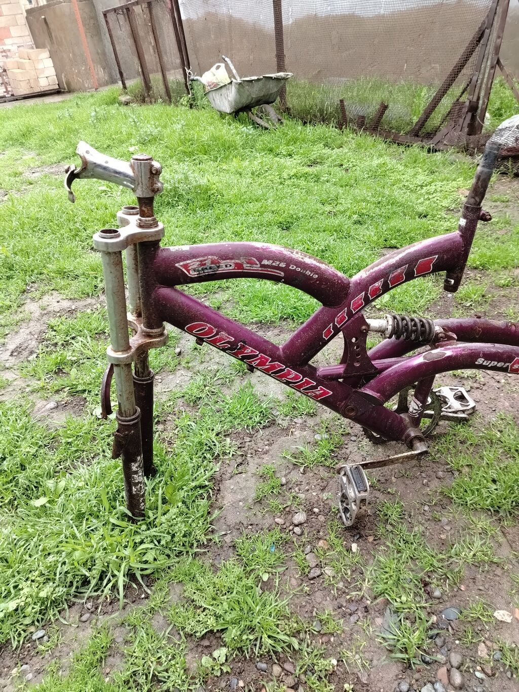 26 velosebet ramasi satılır. Heysey yaxşıdı sadəcə aabaqinda sınıq