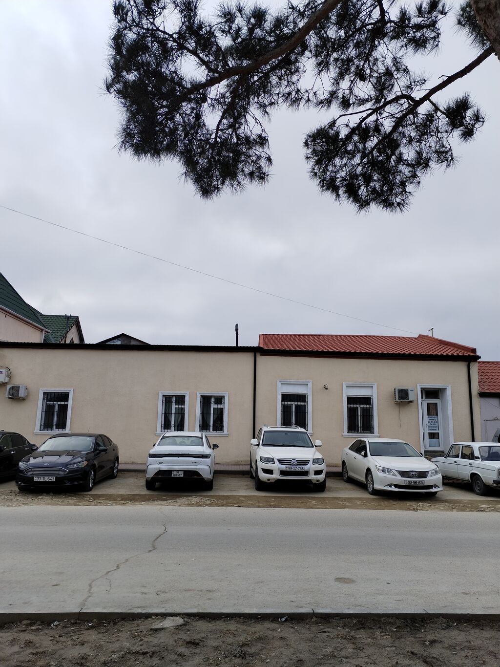 Qiymete göre narahat eleme Mərdəkanda mərkəzdə Rəhmanda işiqfordan 100