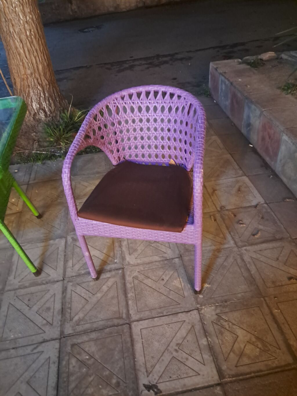 Masa (35m), stul (25)Rattan stilində açıq hava dəsti – stol və 2