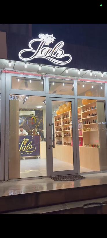 Salam, hər vaxtınız xeyir hazır ətir biznesi satılır mağazada 130+ - şəkil 2