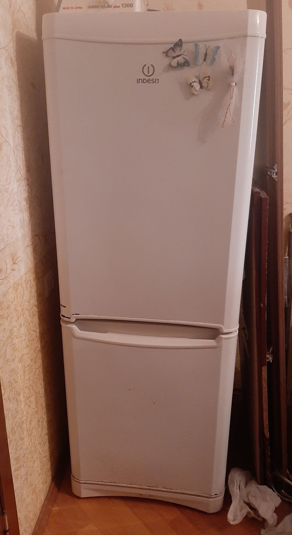 2 qapılı Indesit Soyuducu Satılır, rəng - Ağ