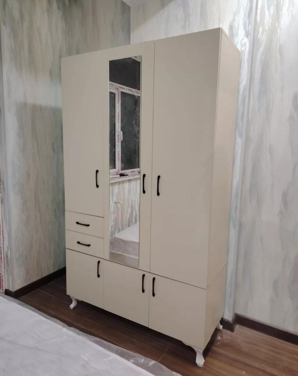 Təzə Dolablar Birbaşa istehsaldan satış.Sifarisle hazırlanır rəng