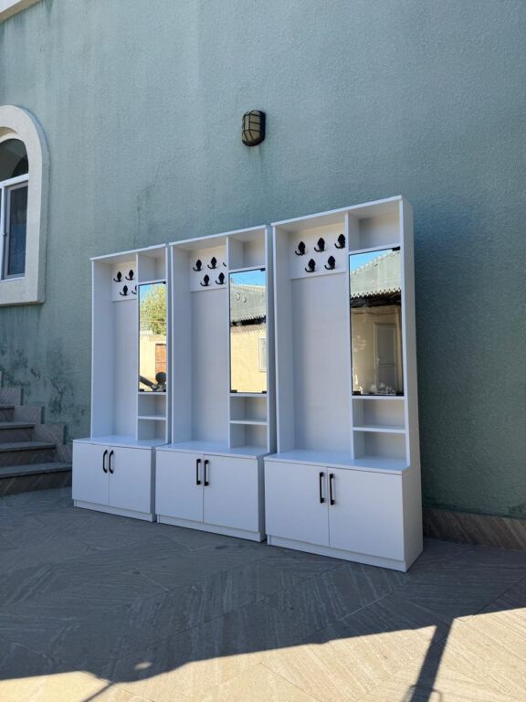 Yeni, 3 qapılı, Güzgülü, Digər material, Açılan, Düz dolab