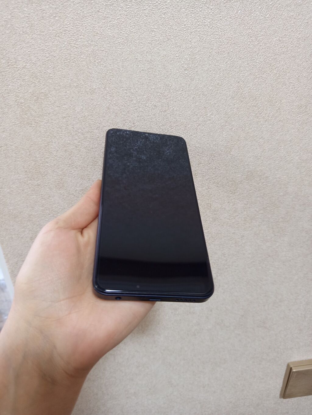 OUKITEL c50.bir aydır alınıb.tecili pula ehtiyacım var deyə