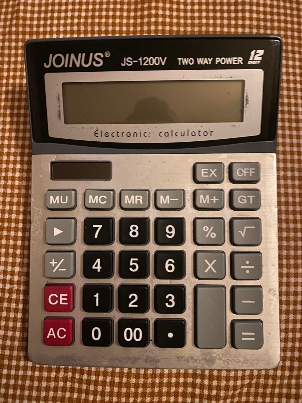 Kalkulyator yaxsi ve islek veziyyetdedir Whtsp var