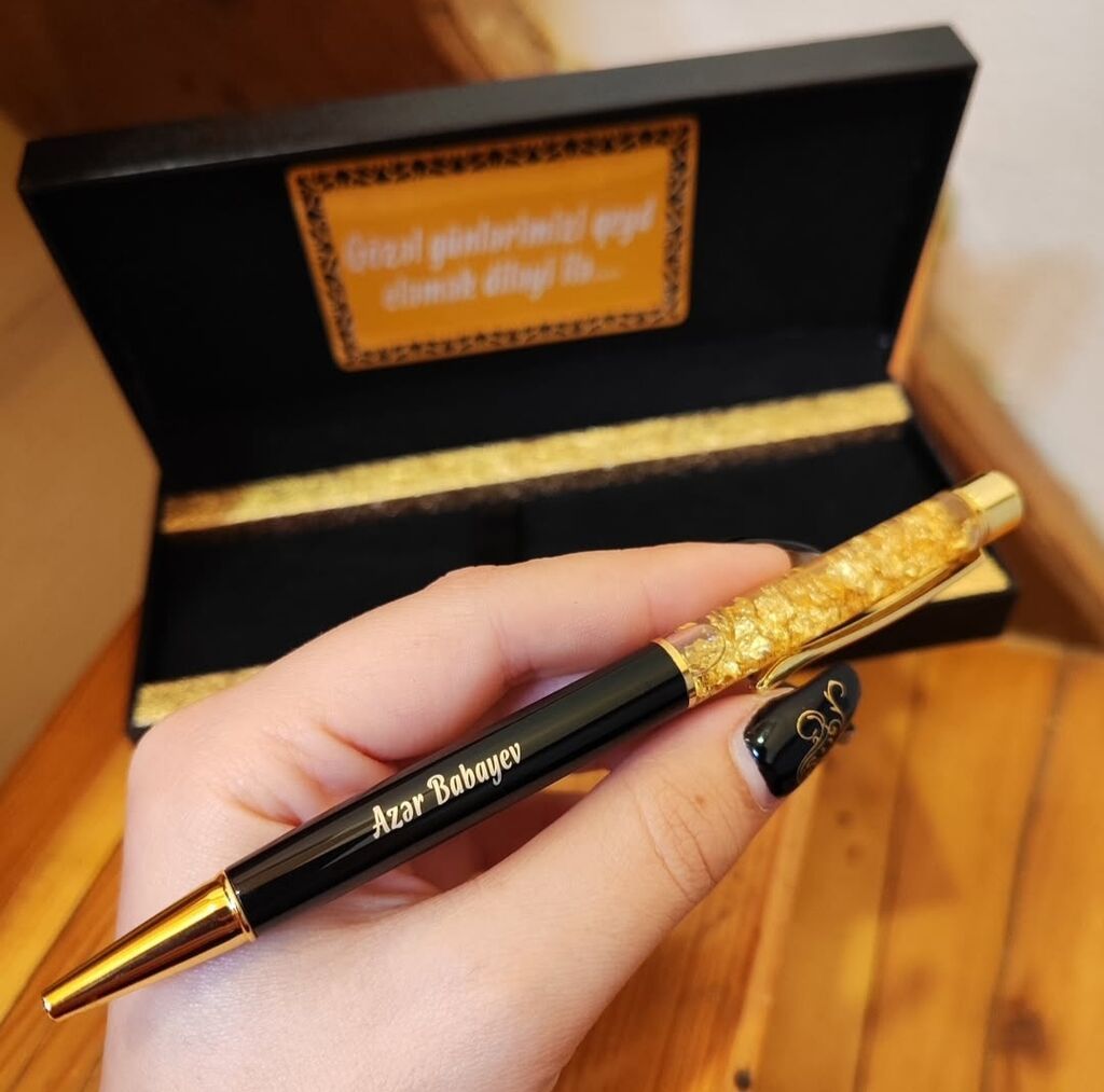 Şəxsi adla fərdiləşdirilən dəbli qələm seti - Qara korpus və qızılı