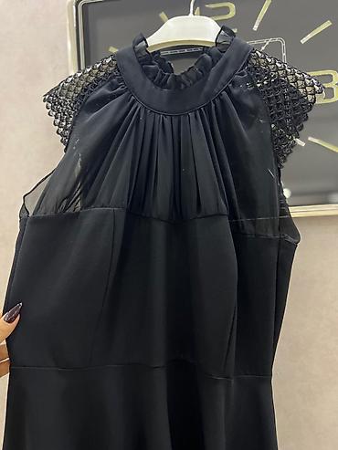 Cemi bir defe geyinilmis paltarlardi coxsu standart razmerlerdi kime - şəkil 3