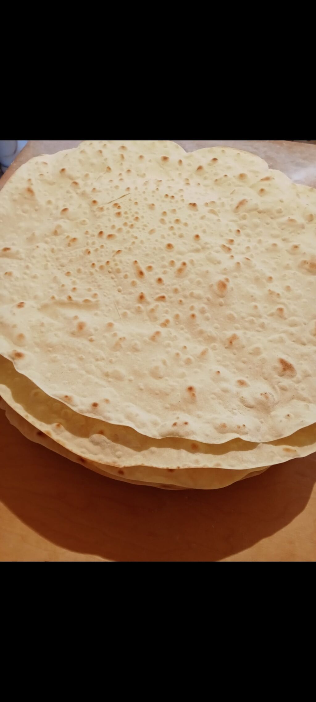 8 qəpikdən hazır quru lavaş alıram. Hər biri 35 qr, diametri 27