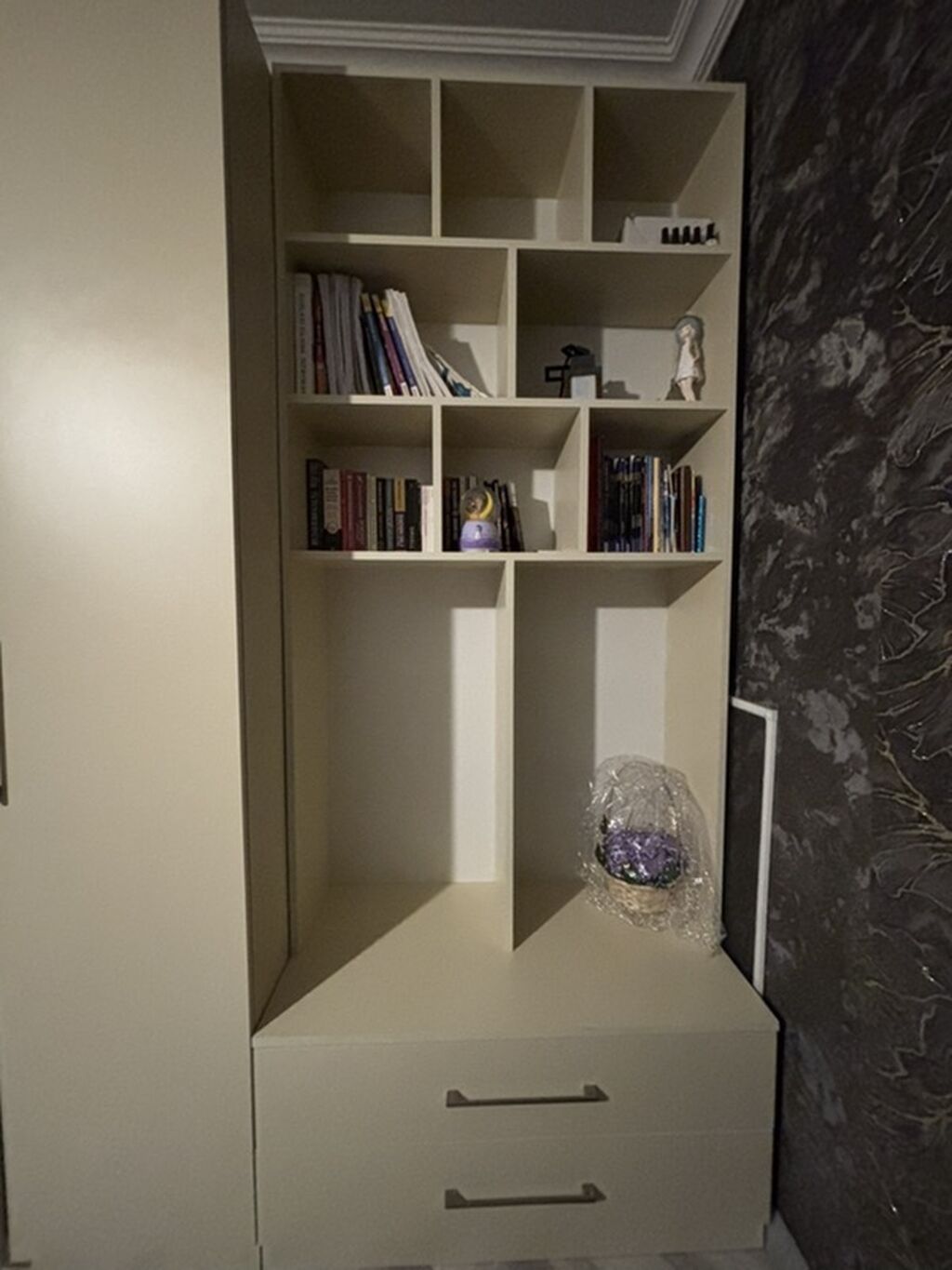 Düz TV altlığı, Polkalı