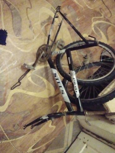 24 lük rama. Əla vəziyyətdə. Pedalı sep vilka üstündə verilir - şəkil 5