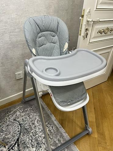 Uşaq yemək stulu – boz rəngdə, tepsili model Sekilde gorunen - şəkil 3