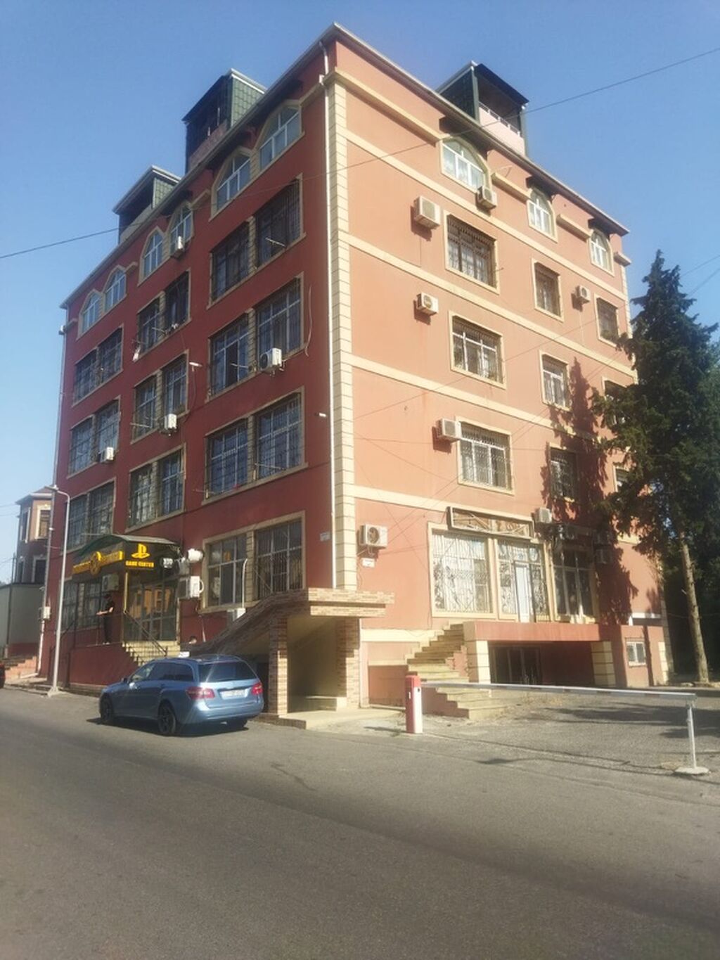 Bakı, Əhmədli, 5 otaqlı, Köhnə tikili, m. Əhmədli, 160 kv. m