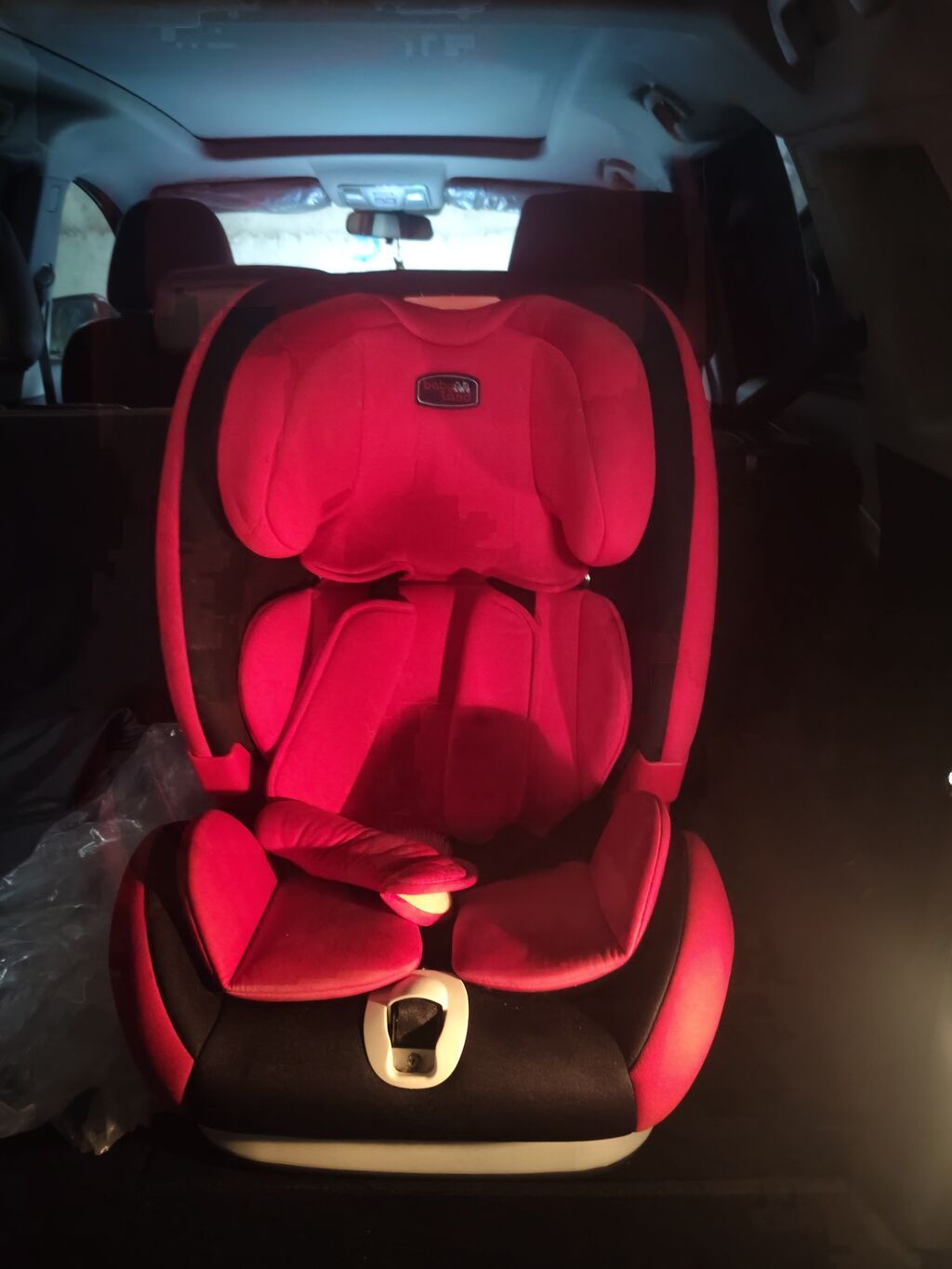 Uşaq avtomobil oturacağı – qırmızı/qara rəng kombinasiya -