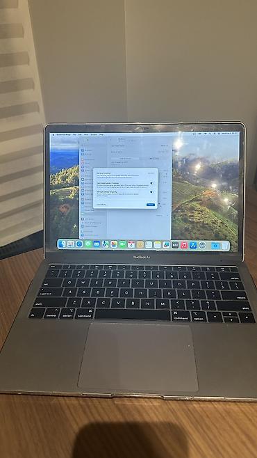 İşlənmiş Apple MacBook, 13.3 ", Intel Core i5, 256 GB, Ünvandan götürmə - şəkil 2