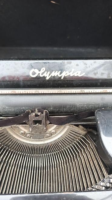 Məhsul: Olympia mexaniki yazı makinası (köhnə model), daşıma çantalı - şəkil 4