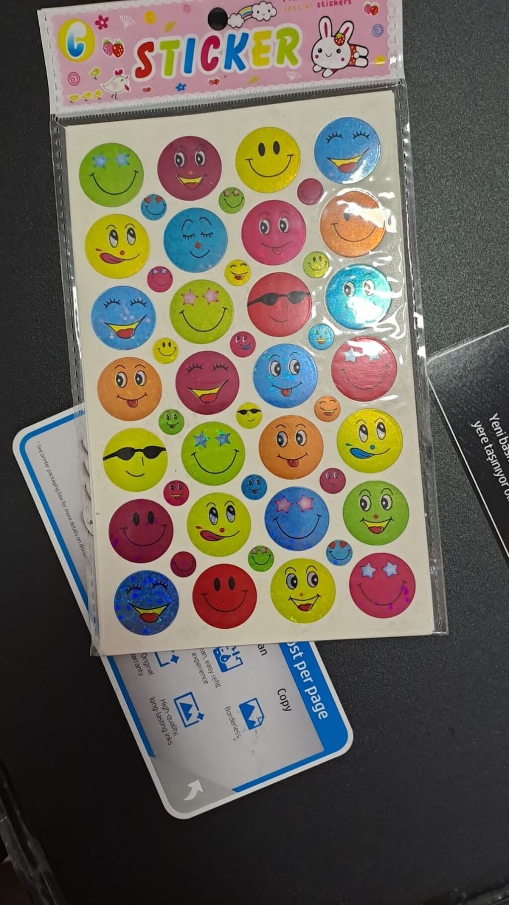 Mağazaya kompüterdə işləyə bilən satıci tələb olunur.(055)824-72-35