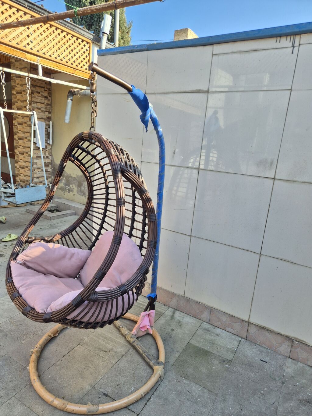 Yeni, Oturacaq-yelləncək, Zontiksiz, Həsir toxunuşlu