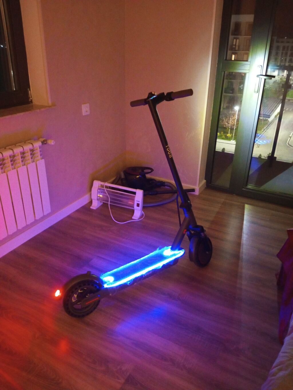 Yeni Elektrik samokat 9", 351 - 500 Vt, 26 - 35 km/s, Ünvandan götürmə