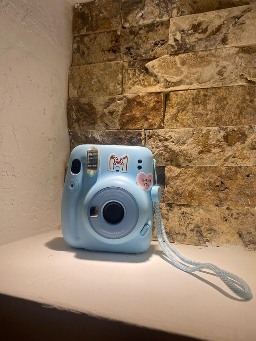 İnstax mini 11, satıram. Heç işlənməyib,necə alındısa elə də qaldı