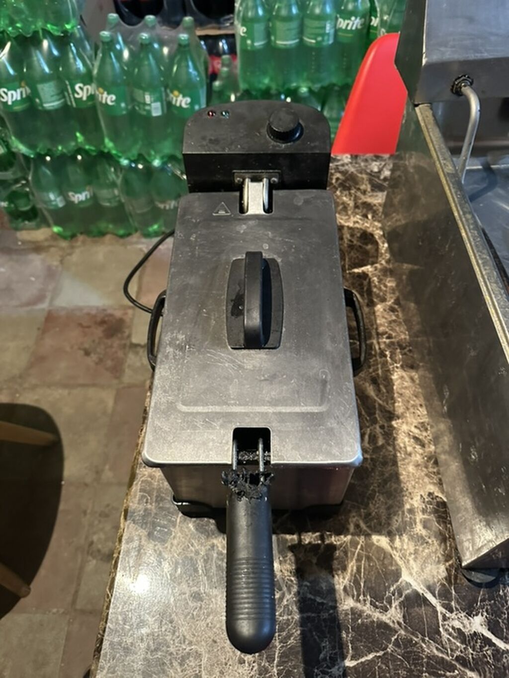 Mətbəx üçün elektrikli dərin yağda qızartma aparatı (fritöz) -