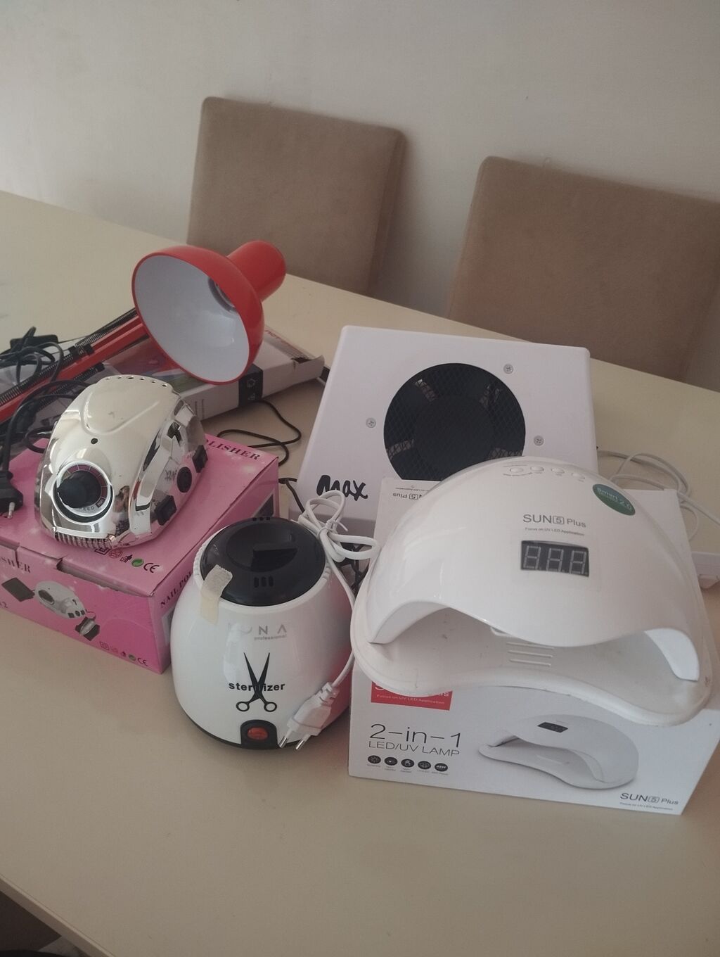 Hamısı yenidi orginal aparatlardi istifadə etmədiyime göre satiram