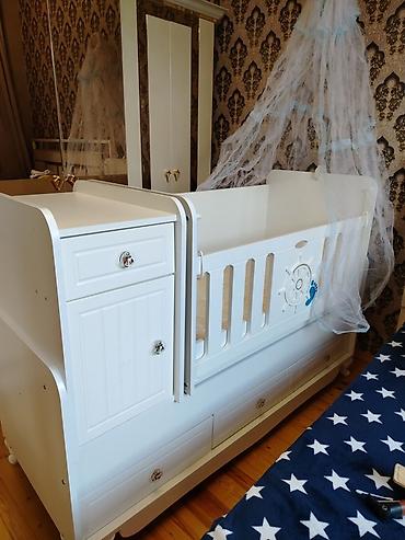 Oğlan və qız üçün, Dördbucaq, Beşik, Matras ilə, Yellənmə mexanizmsiz - şəkil 3