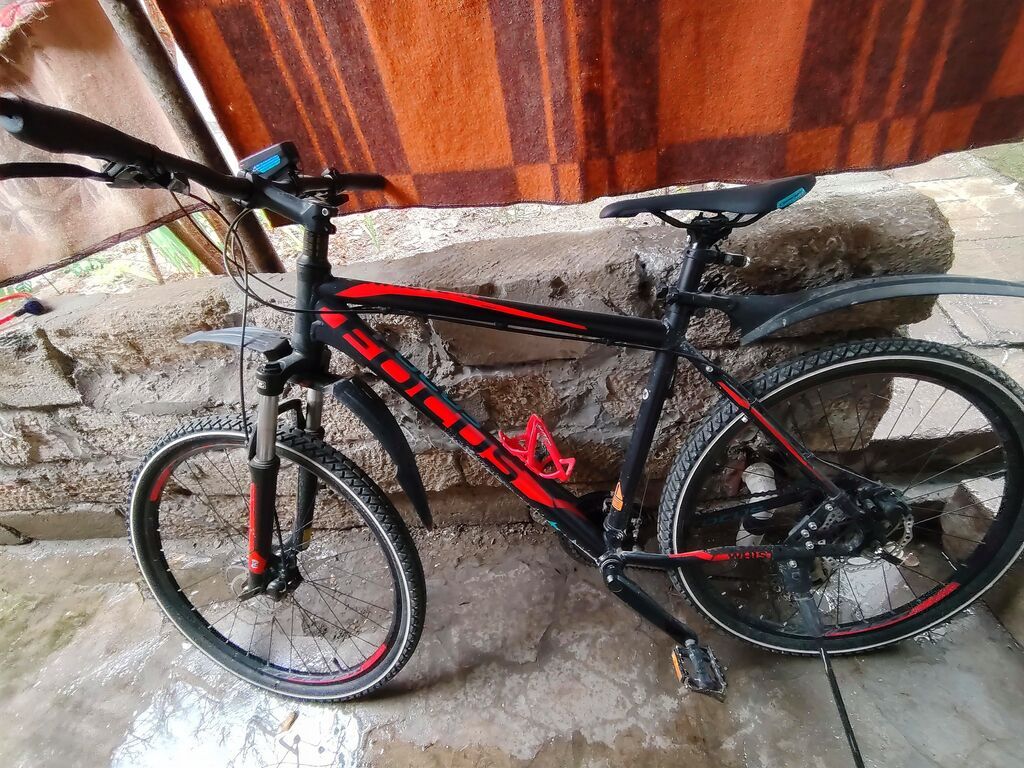 Velosiped – Bollide marka MTB Xüsusiyyətlər: - Çərçivə: yüngül