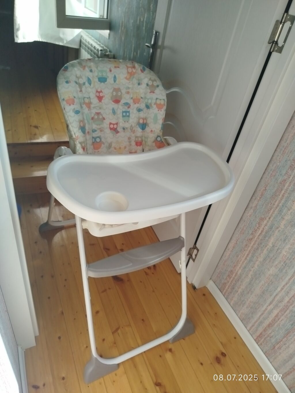 Uşaq yemək stulu - Yüngül və möhkəm metal karkas - Yumşaq, naxışlı