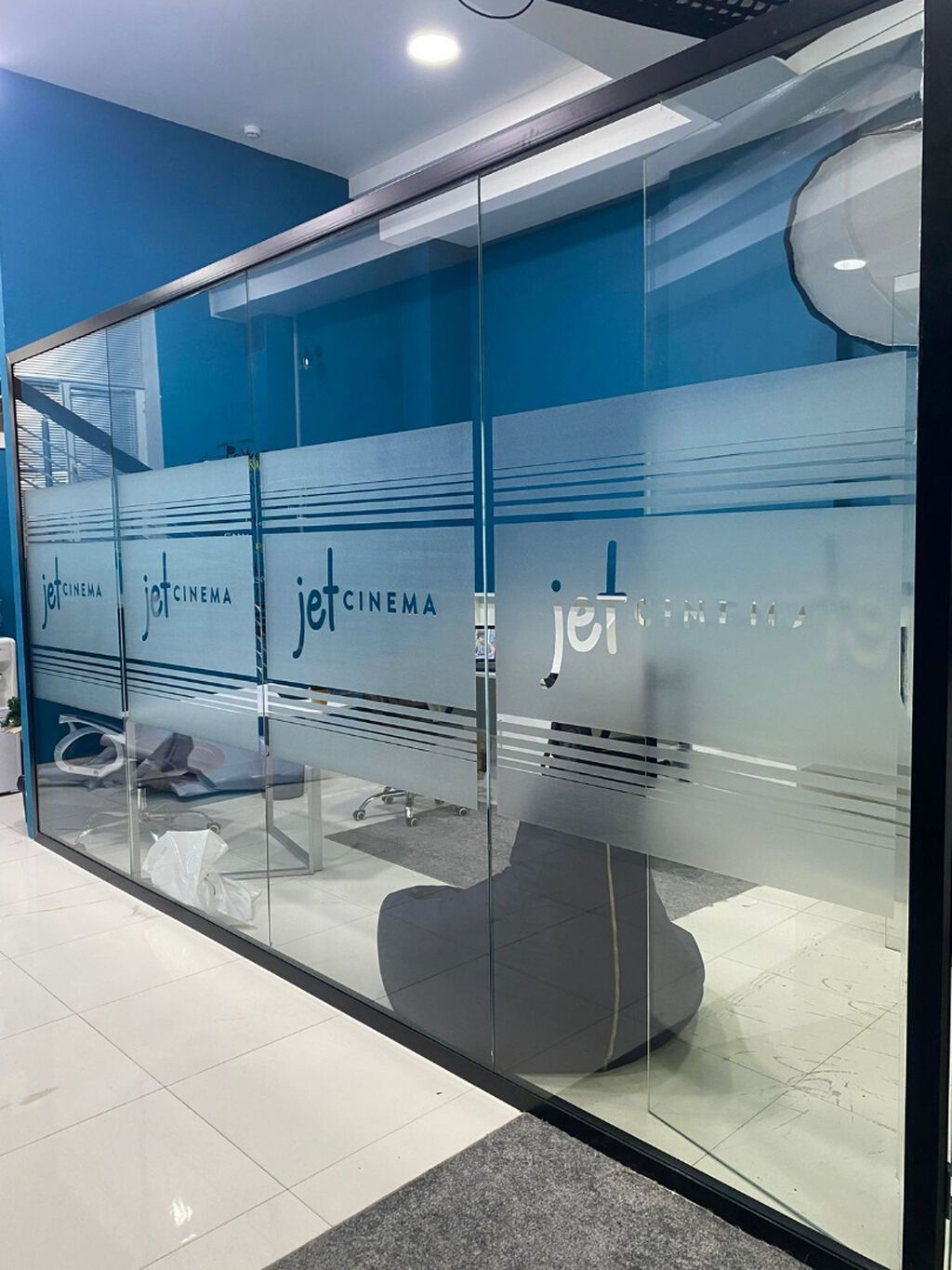 Bütün növ vinillərin vurulması Buzlu və çap vinillərin vurulması