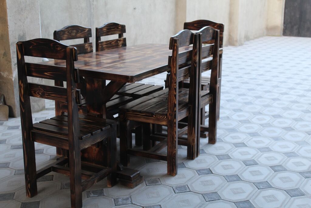 6 nəfərlik taxda dekor əl işi stol stulları möhkəm material səliqəli