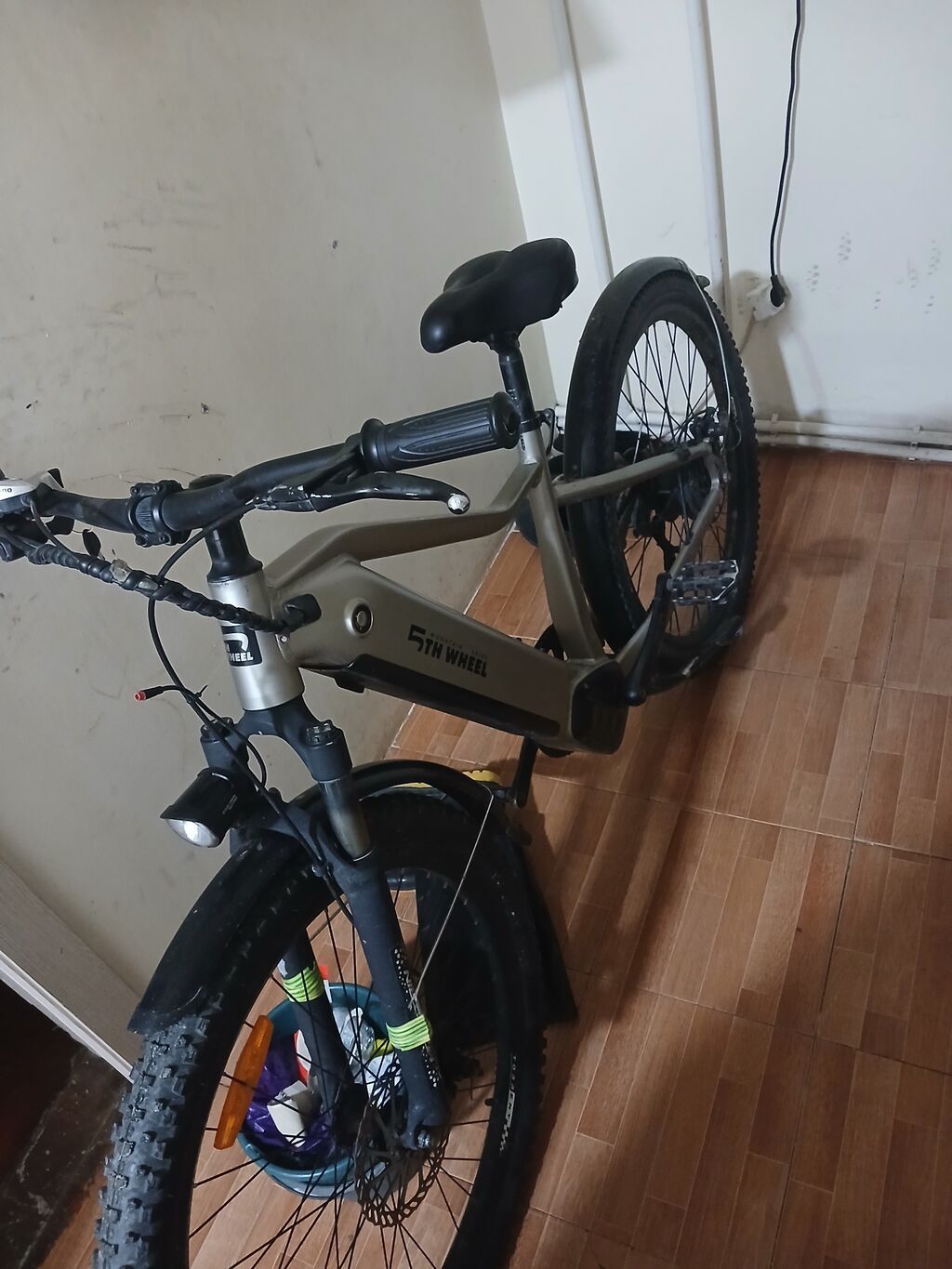 5TH WHEEL elektrik velosipedi - Güclü elektrik mühərriki ilə təchiz