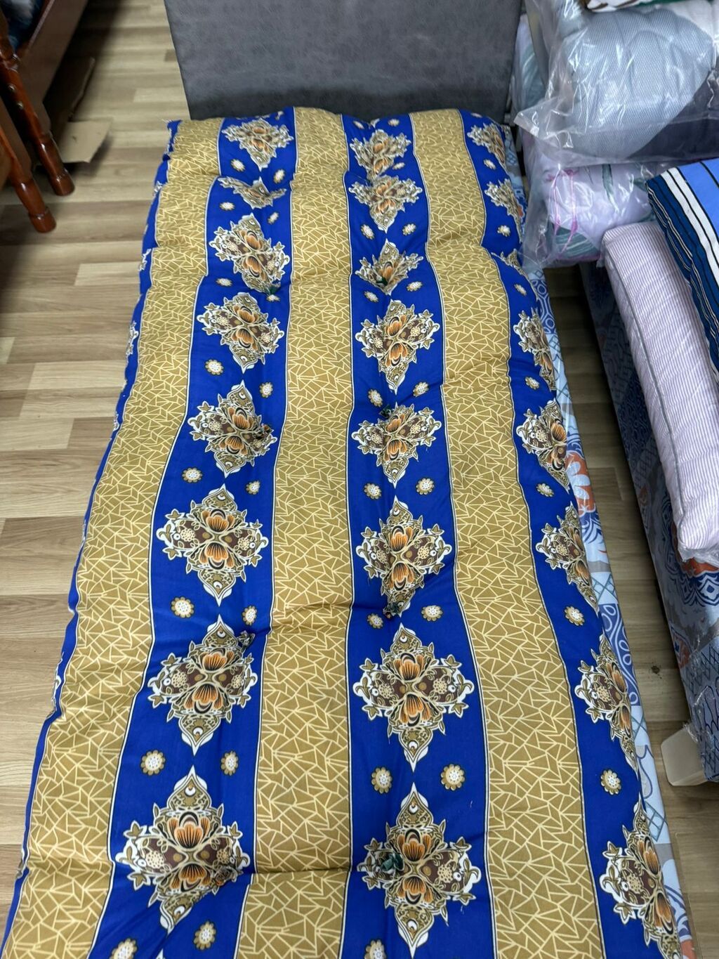 Böyüklər üçün Yeni Polyester Döşək, Ünvandan götürmə, Pulsuz çatdırılma, Ödənişli çatdırılma
