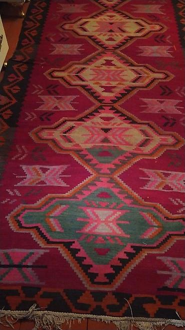 Kohne kilimdir. 1 esrden cox yasi var. Real alicilar zeng etsin - şəkil 3