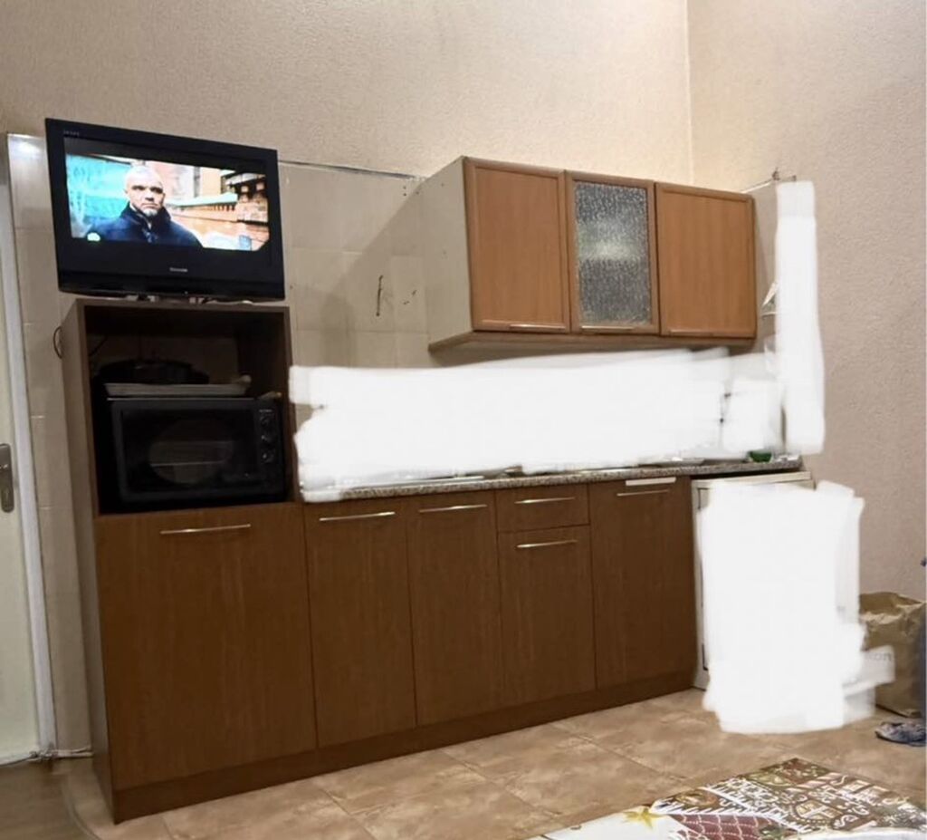 Mətbəx mebeli dəsti - Üst və alt şkaflardan ibarət klassik dizayn -