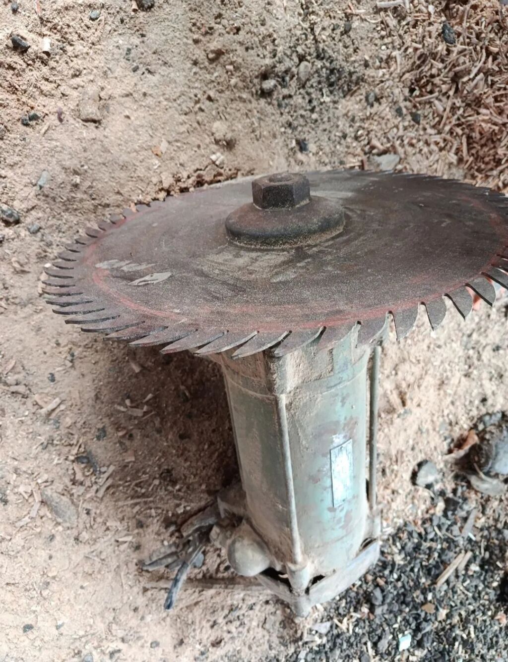 10 kv. 5000 abarot .3 faza Abarot ağac emalı üçün diskli dəzgah