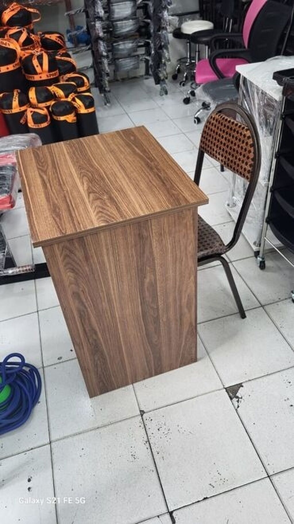 Ofis/Masa dəsti – müxtəlif model və rənglər - Material: laminat/LDSP