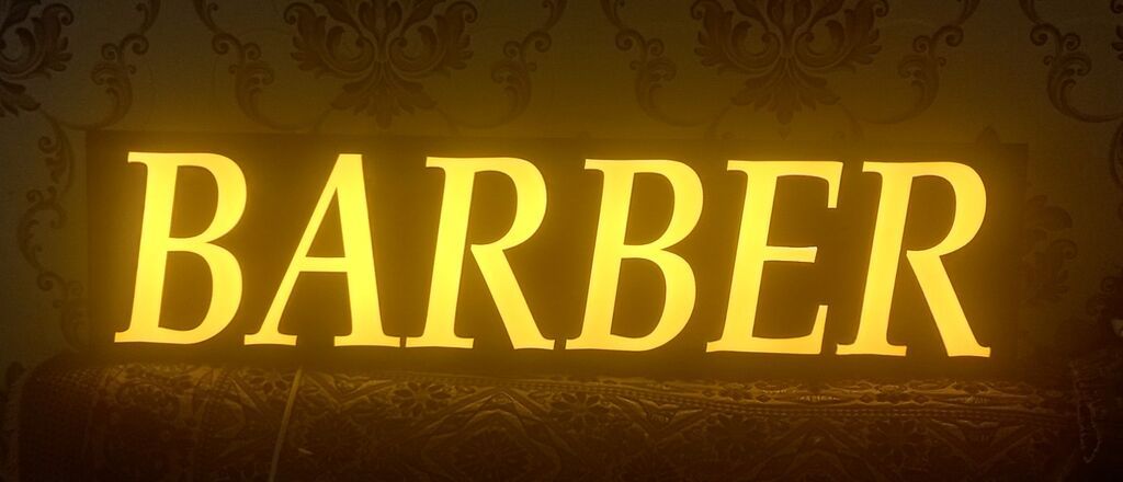 Barber reklamı.Yenidir.Orqsteklo (plastik) material ilə