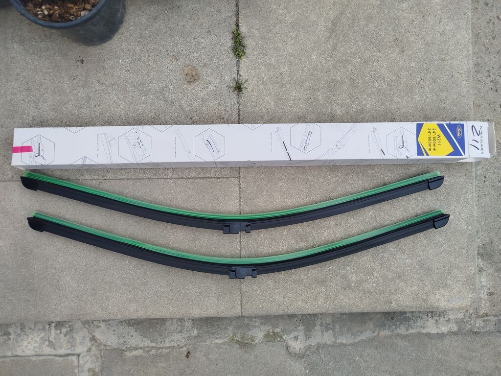 Məhsul: Şüşəsilən lələkləri (2 ədəd dəst) - Növ: Çərçivəsiz (flat) ön